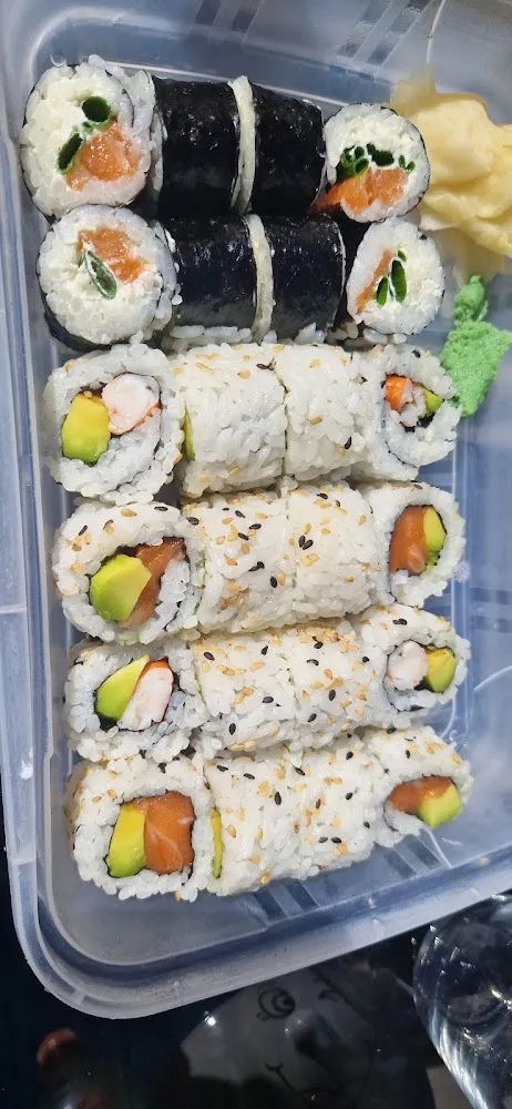 Maki Saumon Avocado